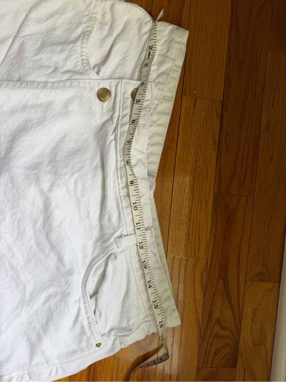 Zara White Denim Frayed Skort with Gold Buttons - Picture 7 of 7
